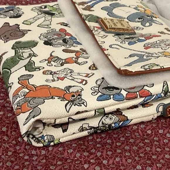 Dooney & Bourke Disney Toy Story 4 Crossbody Bag Woody Buzz Fold Over Wallet - Picture 12 of 16